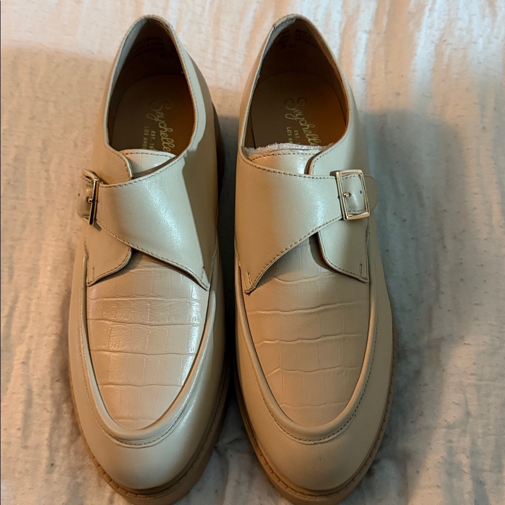 Seychelles “Catch Me” monk strap, shoes, and ivory size 8 1/2 brand new in box.